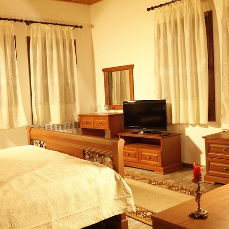 Family Hotel Dinchova Kushta Rozhen Ngoại thất bức ảnh